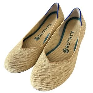 Rothy’s The Flat Sahara Gold Giraffe print slip on shoes discontinued washable 8